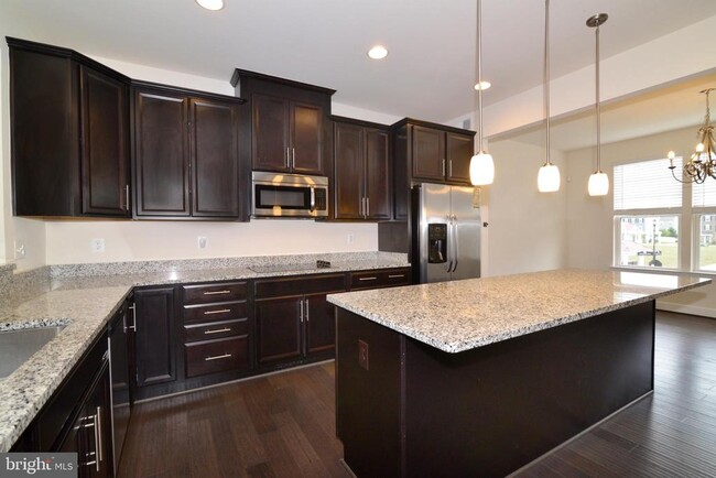 10684 Viewmont Ln in Manassas, VA - Building Photo - Building Photo
