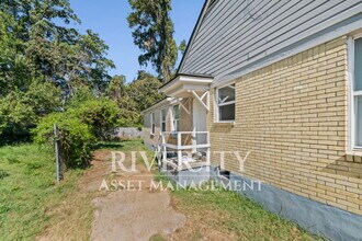 1157 W Lexington Cir in Memphis, TN - Building Photo - Building Photo