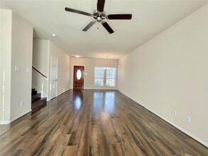 14903 Vinegrove Falls Ct in Cypress, TX - Foto de edificio - Building Photo