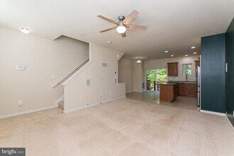 7706 Timbercross Ln in Glen Burnie, MD - Building Photo - Building Photo