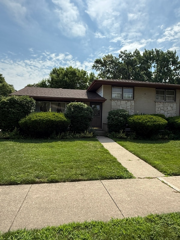 property at 1007 N Gibbons Ave