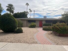 3333 E Medlock Dr in Phoenix, AZ - Building Photo