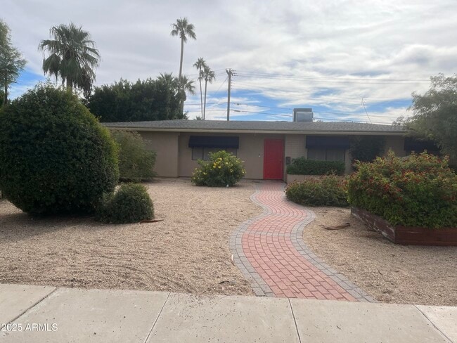 property at 3333 E Medlock Dr