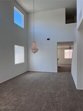 33 Cobbs Creek Way in Las Vegas, NV - Building Photo - Building Photo