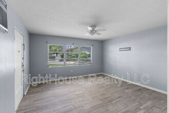 1220 Sunshine Ave in Leesburg, FL - Building Photo - Building Photo