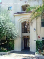 10640 Woodbridge St in Los Angeles, CA - Building Photo