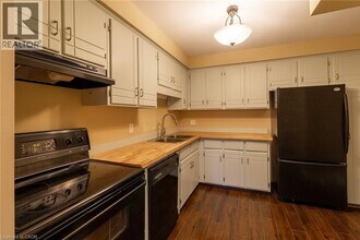 58 Romy Crescent in Thorold, ON - Building Photo - Building Photo