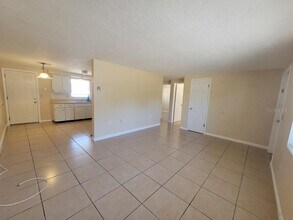 5800 Madison St in New Port Richey, FL - Building Photo - Building Photo