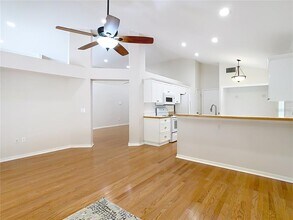 28534 Fairweather Dr in Zephyrhills, FL - Building Photo - Building Photo