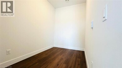 1000 Lackner Blvd in Kitchener, ON - Building Photo - Building Photo