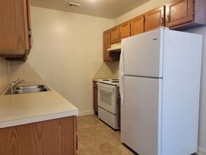 1523 Lincoln Heights Ave in Ephrata, PA - Building Photo - Building Photo