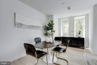 1101 Q St NW, Unit 201 in Washington, DC - Building Photo - Building Photo