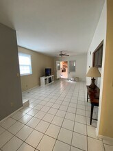 64 W McMillan St in Cincinnati, OH - Building Photo - Building Photo