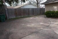 9917 Westview Dr in Houston, TX - Building Photo - Building Photo