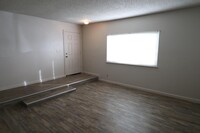 3342 W Oswego Ave in Fresno, CA - Building Photo - Building Photo