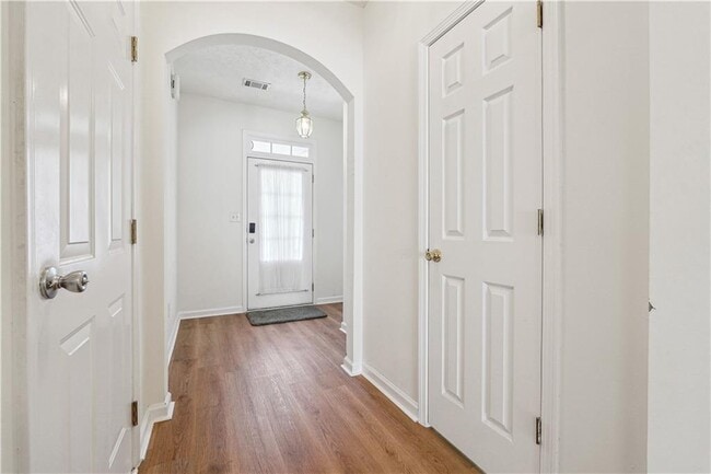 3812 Dandridge Dr in Duluth, GA - Foto de edificio - Building Photo