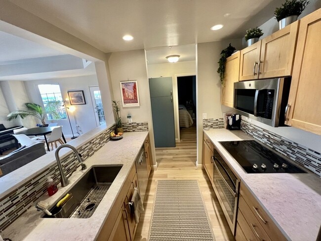 300 W 11th Ave in Denver, CO - Building Photo - Building Photo