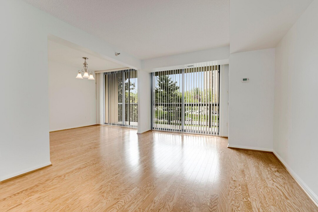 7401 Westlake Terrace in Bethesda, MD - Building Photo
