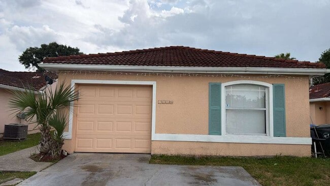 property at 2338 Cordova Ct