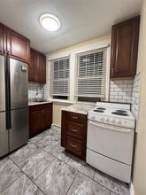 1158 Carlls Straight Path in Dix Hills, NY - Building Photo - Building Photo