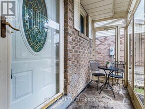 3137 Osbourne Rd in Mississauga, ON - Building Photo - Building Photo