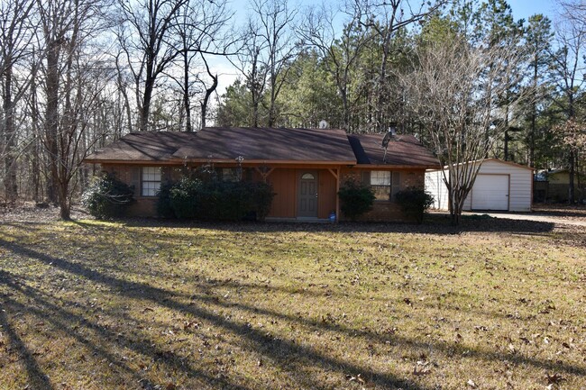 451 Lockhart Dr in Quitman, LA - Building Photo - Building Photo