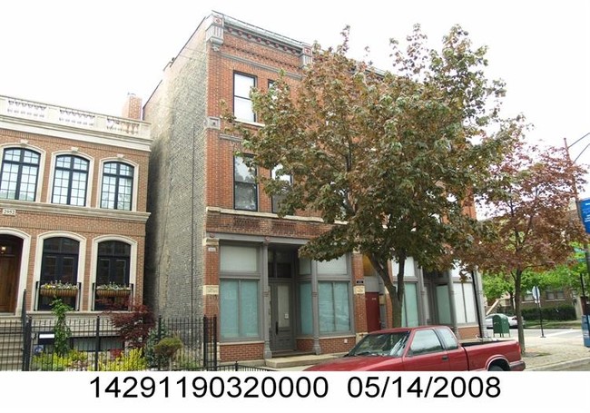 2954-2956 N Racine Ave in Chicago, IL - Foto de edificio - Building Photo