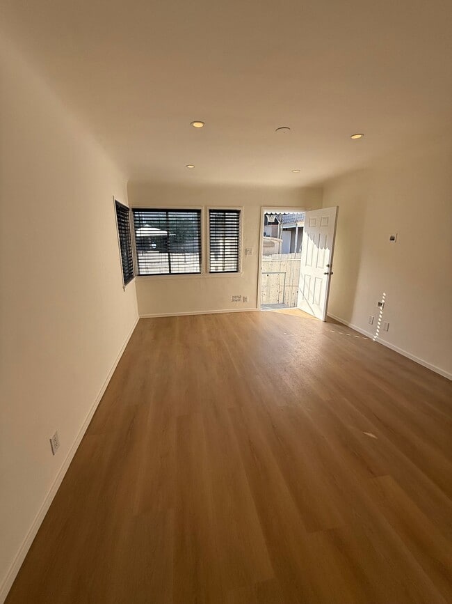 1543 11th St, Unit D