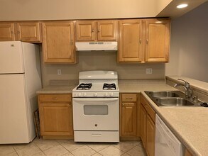 4280 Tara Ave-Unit -1 in Las Vegas, NV - Building Photo - Building Photo