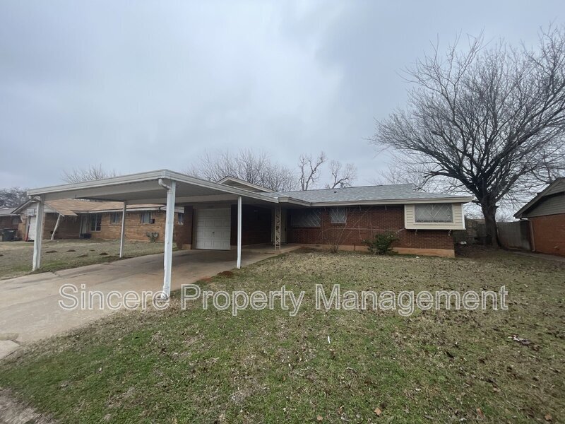 3025 Dentwood Terrace in Del City, OK - Building Photo