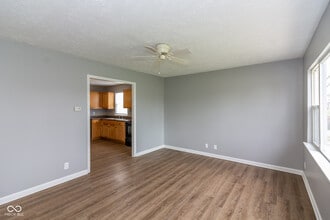 19 Lynwood Dr in New Whiteland, IN - Building Photo - Building Photo