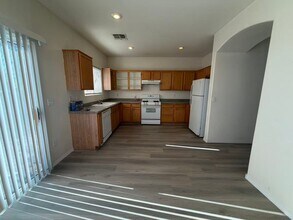 6573 E Coronado Canyon Ave in Las Vegas, NV - Building Photo - Building Photo