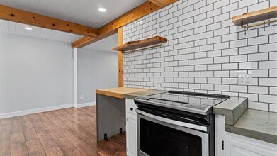 812 Taylor St in Winters, CA - Building Photo - Building Photo