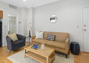 1321 Fairmont St NW in Washington, DC - Building Photo - Building Photo