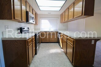 10808 Red Fern Cir in San Diego, CA - Building Photo - Building Photo