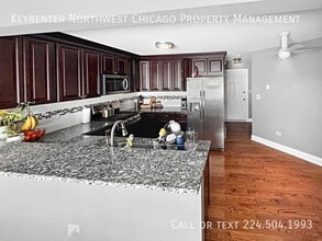 1608 Cypress Ct in Hoffman Estates, IL - Building Photo - Building Photo