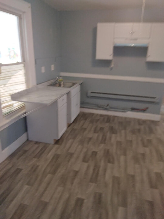 215 Willow St in Waterbury, CT - Building Photo