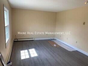 47 Hill St in Eddington, ME - Building Photo - Building Photo