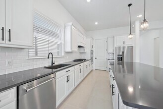 10720 Northbrook Cir in Palm Beach Gardens, FL - Building Photo - Building Photo