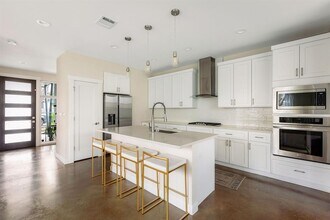 4602 Alf Ave in Austin, TX - Building Photo - Building Photo