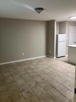 241 Riley Ave in Macon, GA - Building Photo