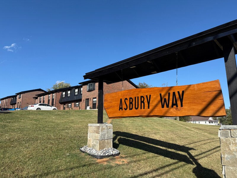120 Asbury Way in Maryville, TN - Foto de edificio