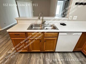 552 Aspen Glen Dr in Cincinnati, OH - Building Photo - Building Photo