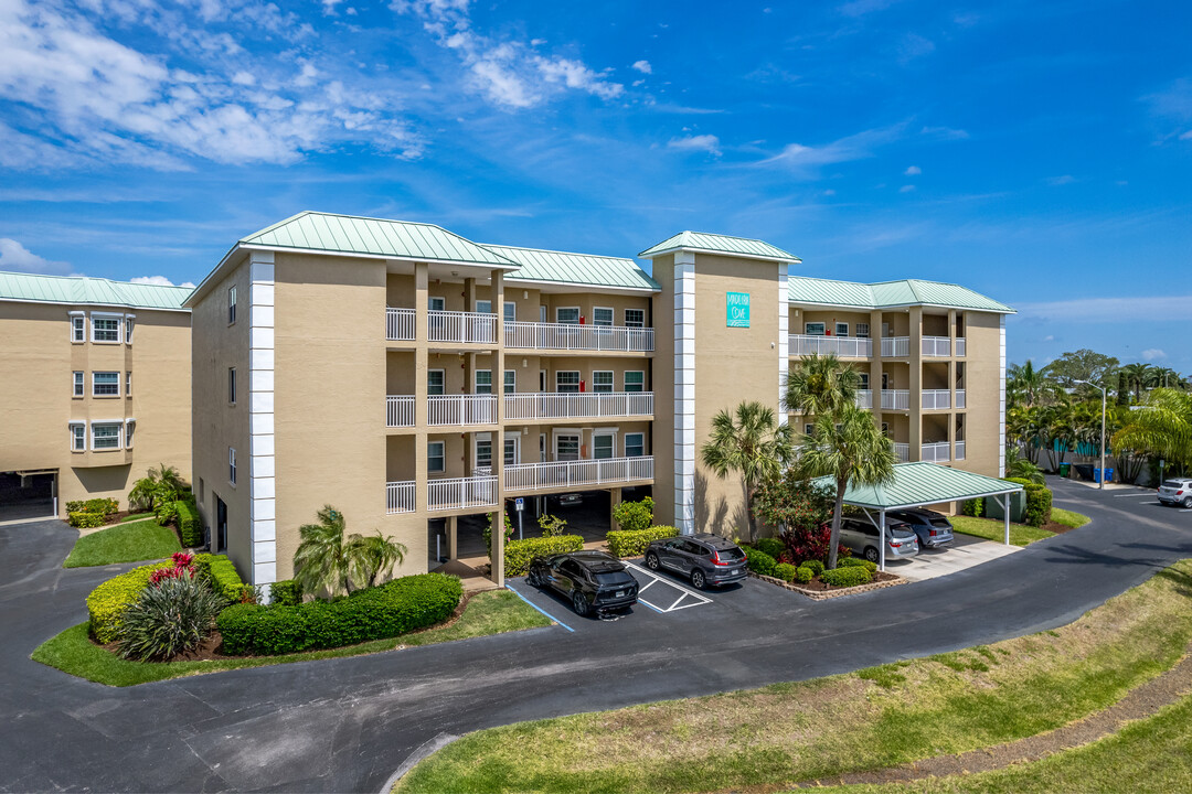 Madeira Cove in Madeira Beach, FL - Building Photo