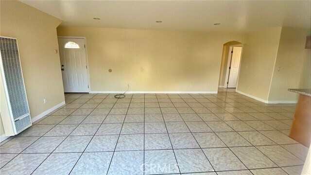 1071 W 112th St in Los Angeles, CA - Building Photo - Building Photo