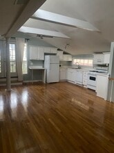 883 Monroe Dr NE in Atlanta, GA - Foto de edificio - Building Photo