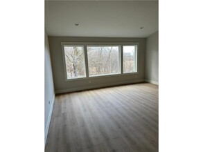 6140 Apple Rd in Shorewood, MN - Building Photo - Building Photo