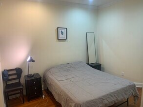 1867 Beacon St, Unit 5 in Brookline, MA - Foto de edificio - Building Photo