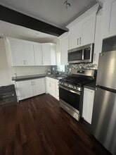 3425 E 5th St, Unit Downstairs 3423 in Los Angeles, CA - Foto de edificio - Building Photo