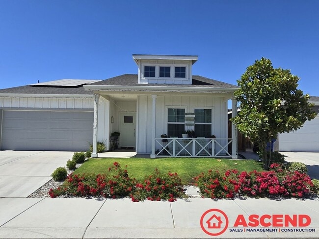 9726 Cotton Creek Dr in Shafter, CA - Building Photo - Building Photo